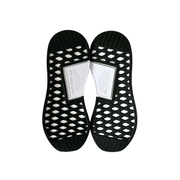 Mens Adidas x White Mountaineering NMD R2 sneakers - Picture 6 of 10